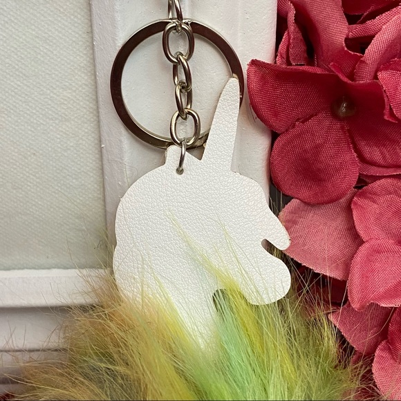 Fluffy Golden Unicorn Pom Pom Keychain Charm - Picture 10 of 12